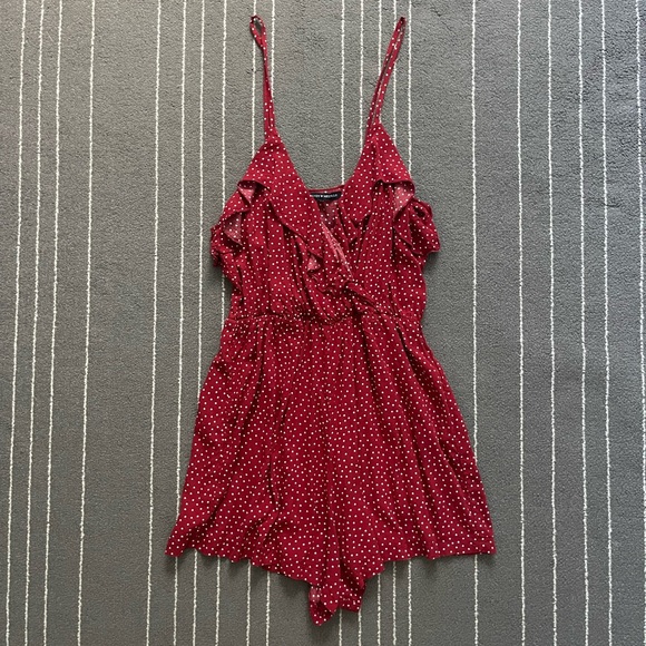 Brandy Melville Dresses & Skirts - Brandy Melville Ruffle Front V-Neck Skinny Strap Polka Dot Romper